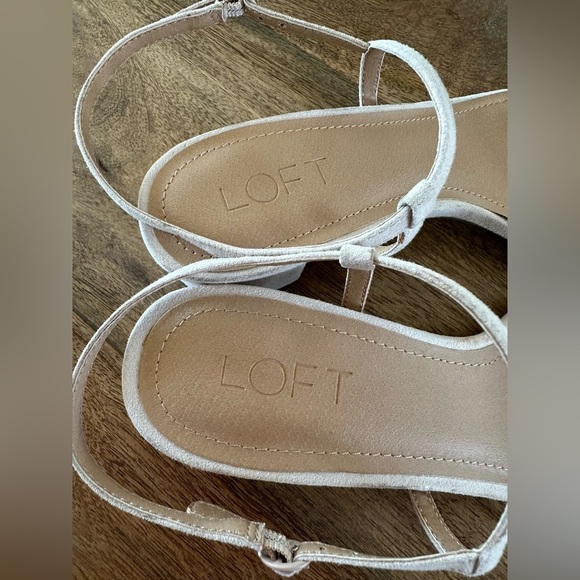 Loft Womens Dressy Sandals Open Toe Block Heel Ankle Strap Leather White Size 7M - Picture 5 of 5